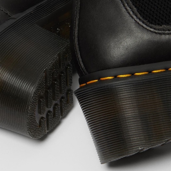 Dr. Martens Women's Cadence Heeled Chelsea Boots Black Wanama Leather US 8 RARE! - Picture 9 of 9